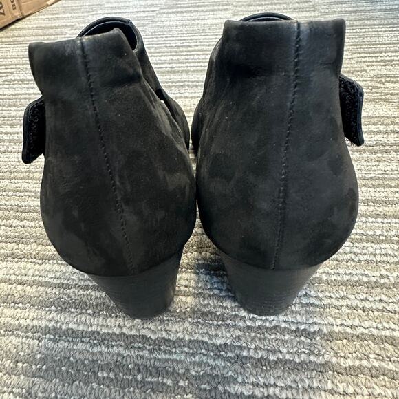 Eileen Fisher Black Iris Nubuck Leather Block Heel Cut-Out Sandal Open Toe 7.5 - Picture 6 of 10